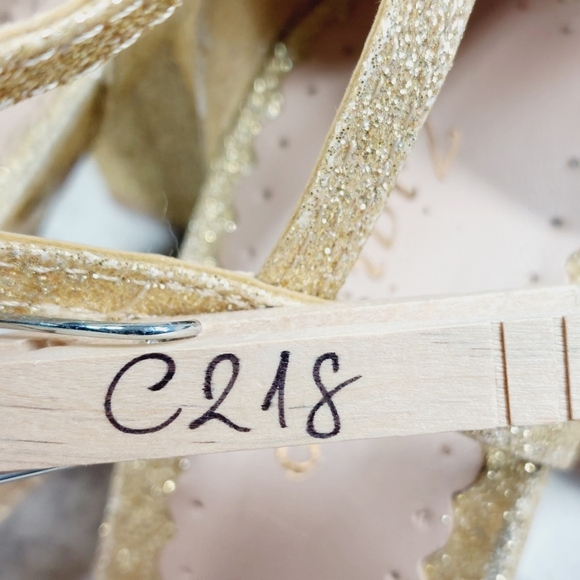 NEW Zigi Soho Emila Gold Strappy Block Heeled Summer Sandals C218 - Picture 14 of 14